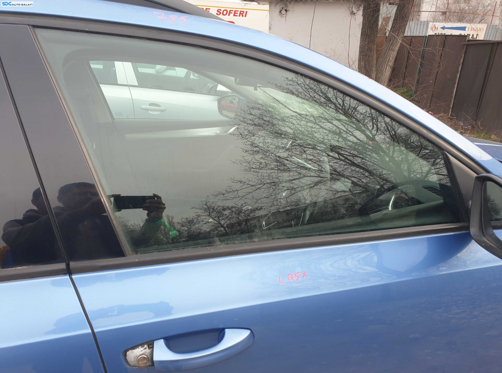 Geam Sticla Culisant Usa Portiera Dreapta Fata Skoda Octavia 3 2013 - 2020 [K3570]