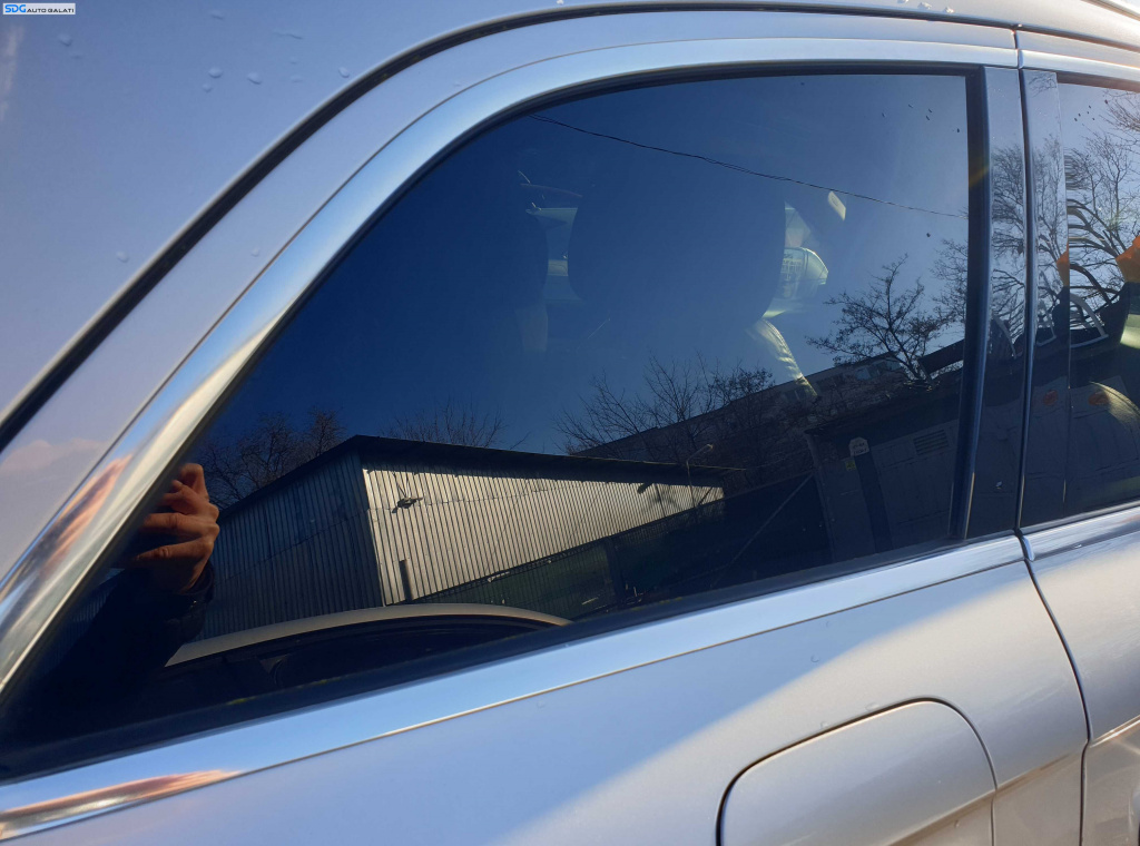 Geam Sticla de pe Aripa Caroserie Dreapta Spate Audi Q7 2007 - 2015 [K1681]