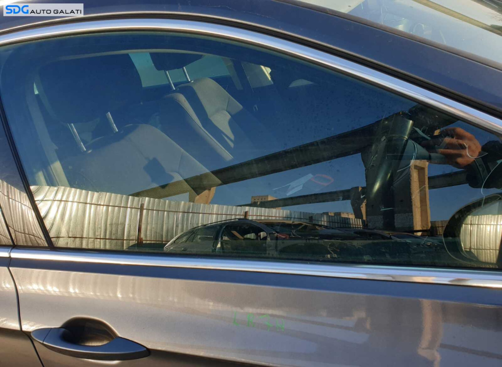 Geam Sticla de pe Usa Portiera Dreapta Fata Volkswagen Passat B8 2014 - 2023 [C3941]