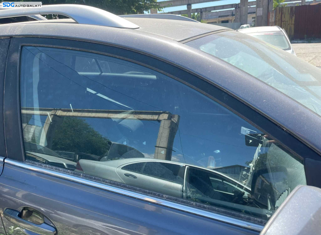 Geam Sticla de pe Usa Portiera Dreapta Fata Toyota Avensis T25 2003 - 2009 [C6280]