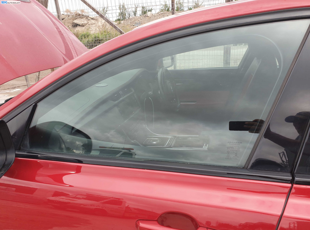 Geam Sticla de pe Usa Portiera Stanga Fata Jaguar XF X260 2015 - 2020 [K6112]