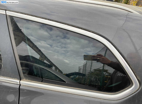 Geam Sticla Fix cu Rama Crom Nichel de pe Aripa Caroserie Stanga Spate Opel Astra J Break Combi 2009...