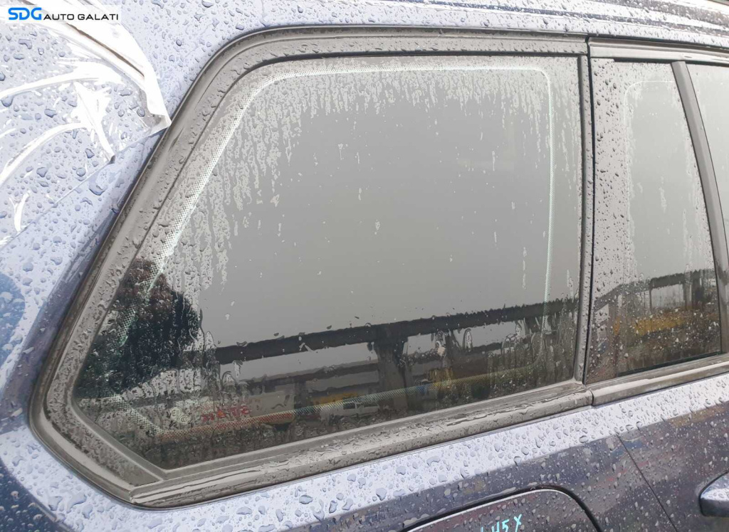 Geam Sticla Fix de pe Aripa Caroserie Dreapta Spate Volkswagen Golf 7 Break Variant Combi 2013 - 2017 [C8951]