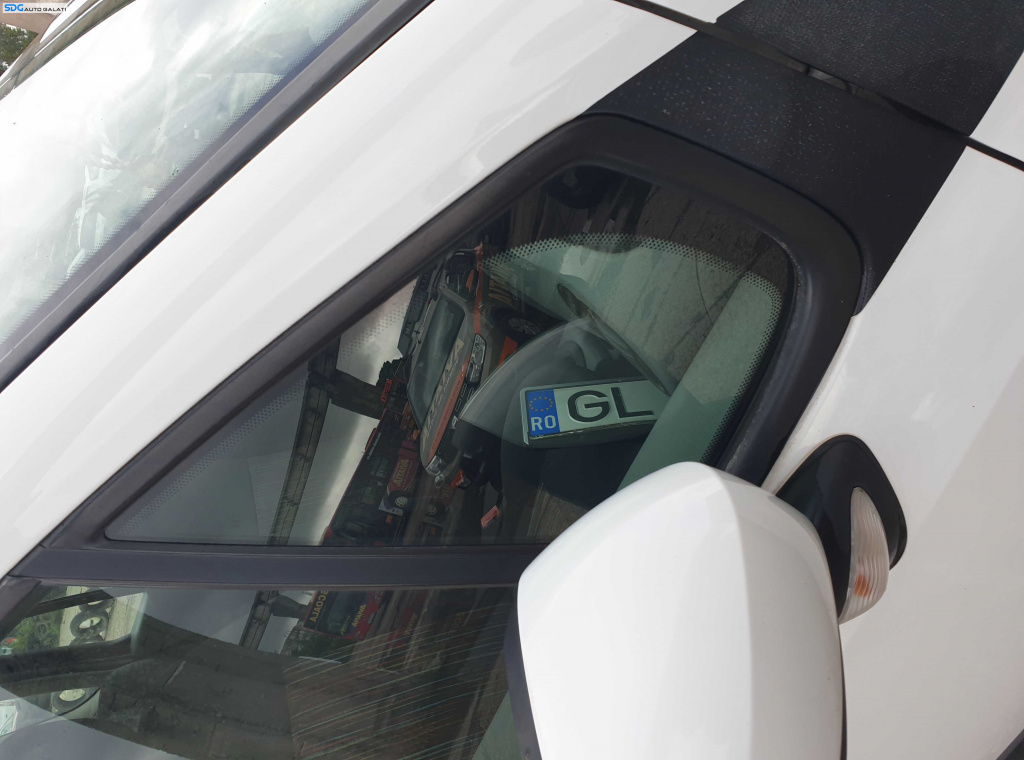 Geam Sticla Fix de pe Usa Portiera Dreapta Fata Renault Grand Modus 2004 - 2012 [K5892]