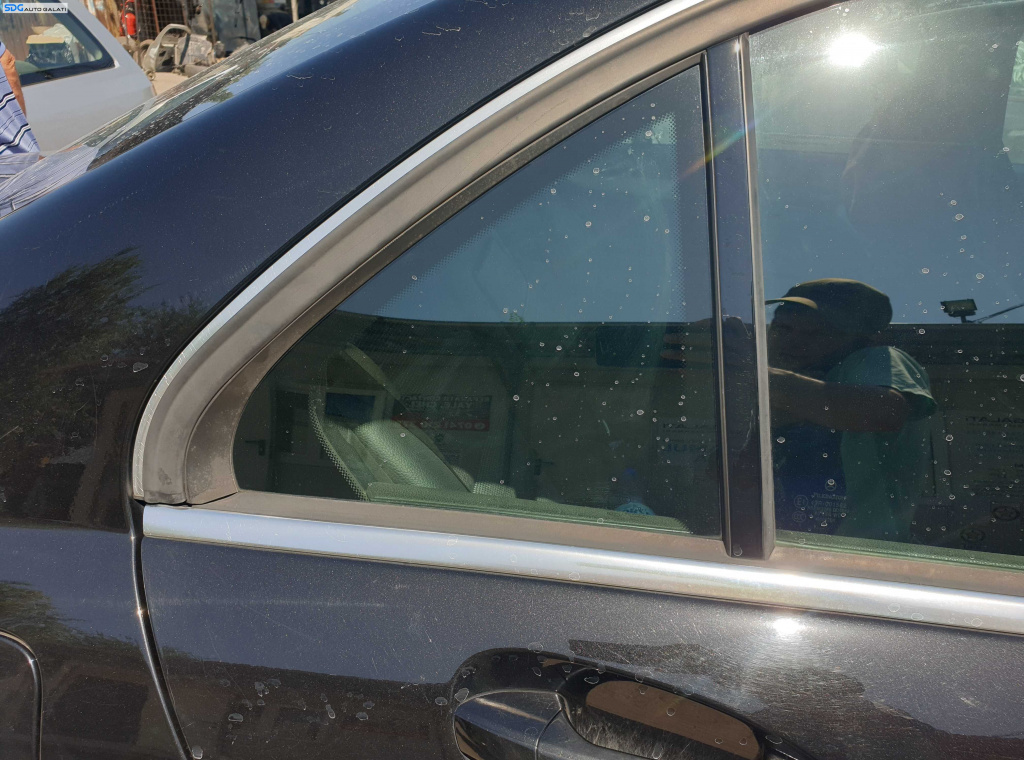 Geam Sticla Fix de pe Usa Portiera Dreapta Spate Mercedes Clasa C Class W204 Sedan Berlina 2007 - 2014 [K6227]