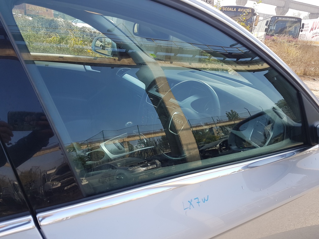 Geam / Sticla Usa / Portiera Dreapta Fata Audi A4 B8 2008 - 2013