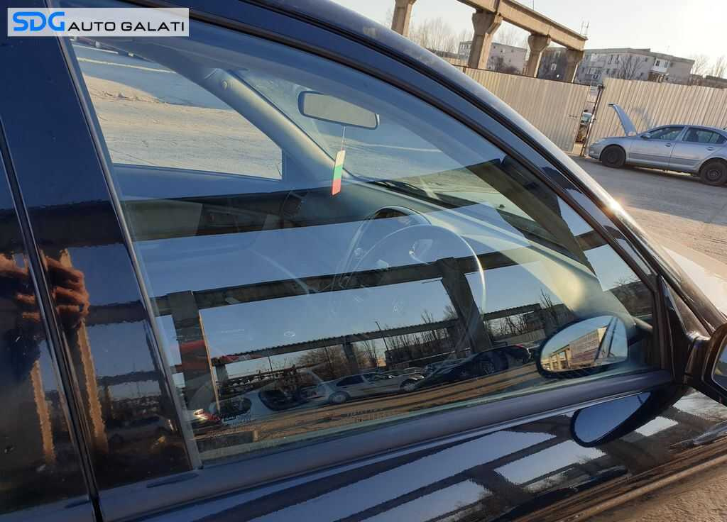 Geam Sticla Usa Portiera Dreapta Fata Kia Cerato 2003 - 2008