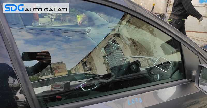 Geam Sticla Usa Portiera Dreapta Fata VW Polo 6R 2009 - 2016