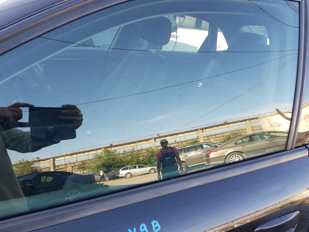 Geam / Sticla Usa / Portiera Stanga Fata Audi A4 B6 2001 - 2005