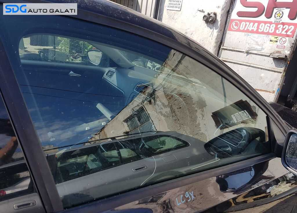 Geam Sticla Usa Usi Portiera Portiere Dreapta Fata VW Jetta 2011 - 2018