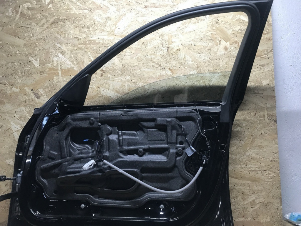 Geam usa dreapta fata Bmw E91 318d combi 2008 (cod intern: 10542)