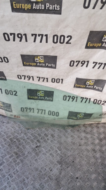 Geam usa dreapta fata Seat Leon an 2011