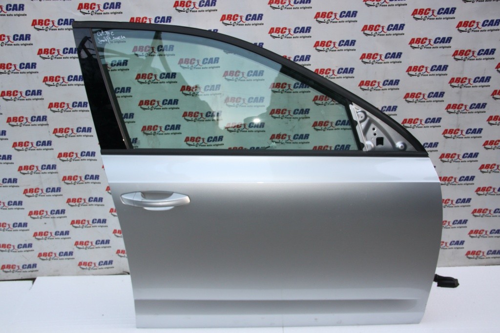 Geam usa dreapta fata Skoda Octavia 3 Facelift model 2018