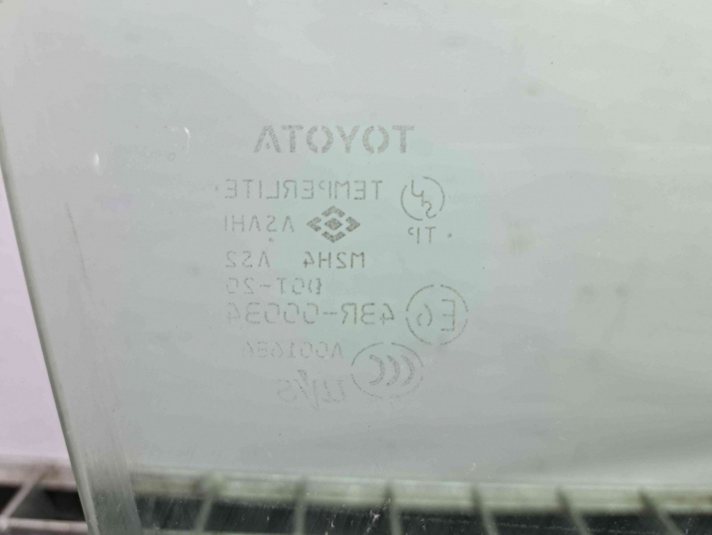 Geam usa dreapta fata Toyota Rav 4 III (ACA3, ACE, ALA3, GSA3, ZSA3) [Fabr 2005-2013] OEM
