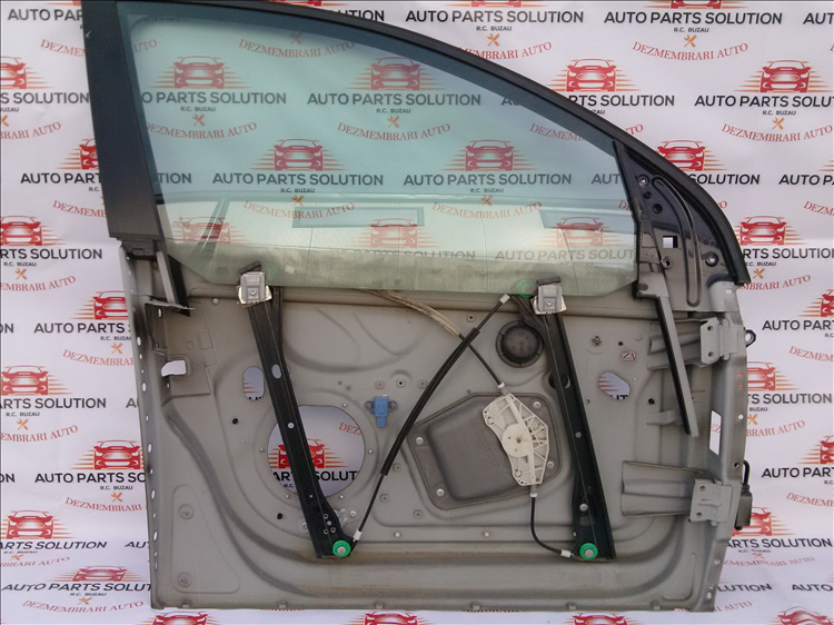 Geam usa dreapta fata VW GOLF 5