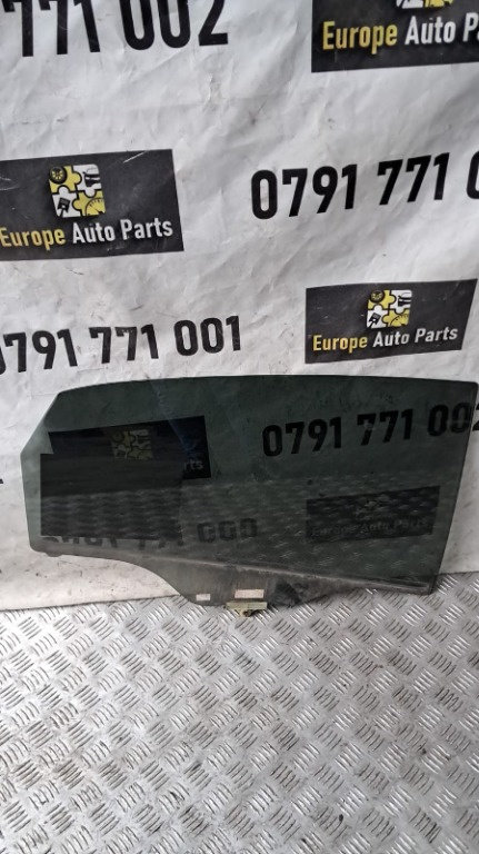 Geam usa dreapta spate Hyundai i30 combi an 2017