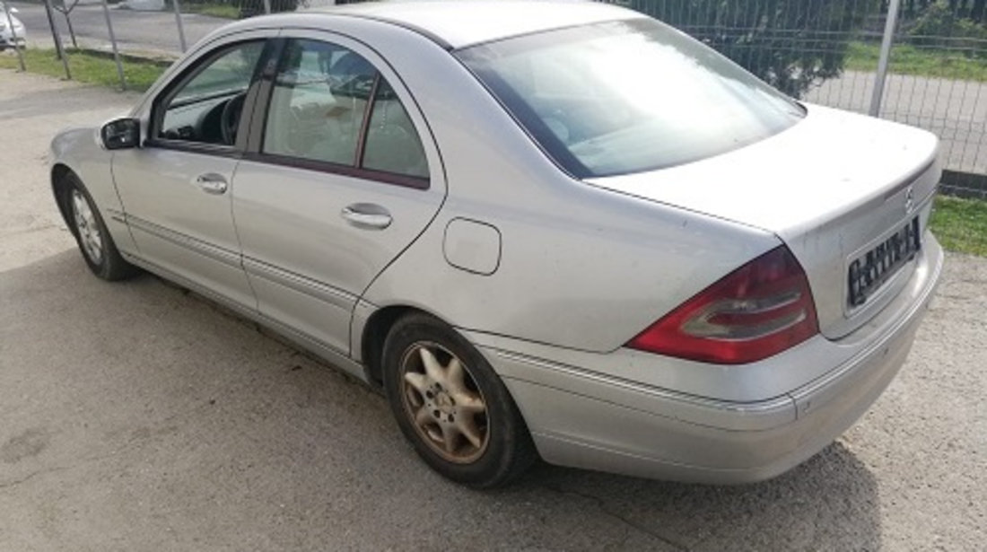 GEAM USA DREAPTA SPATE MERCEDES BENZ C-CLASS W203 FAB. 2000 – 2007 ⭐⭐⭐⭐⭐