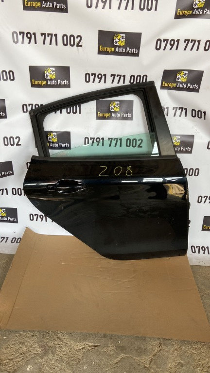 Geam usa dreapta spate Peugeot 208 1.2 VTI cod motor HMZ hatchback an 2015