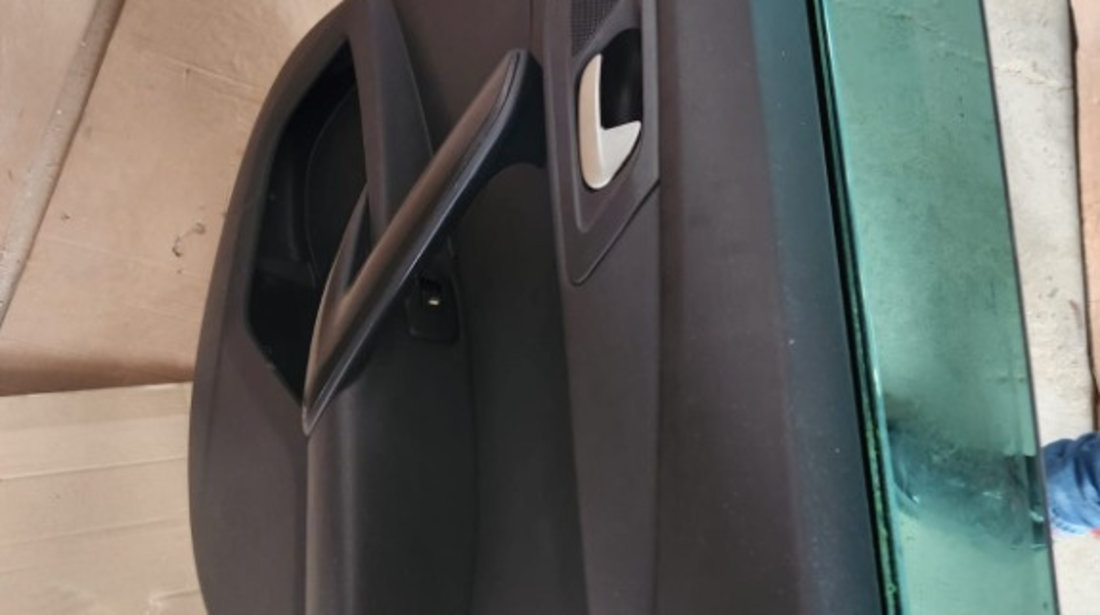 Geam usa dreapta spate Peugeot 508 combi an de fabricatie 2014