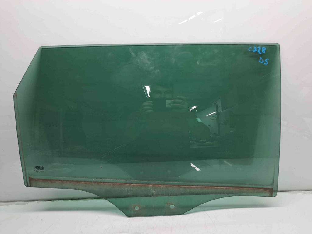 Geam usa dreapta spate Seat Leon ST Combi (5F8) [Fabr 2013-2018] facelift OEM