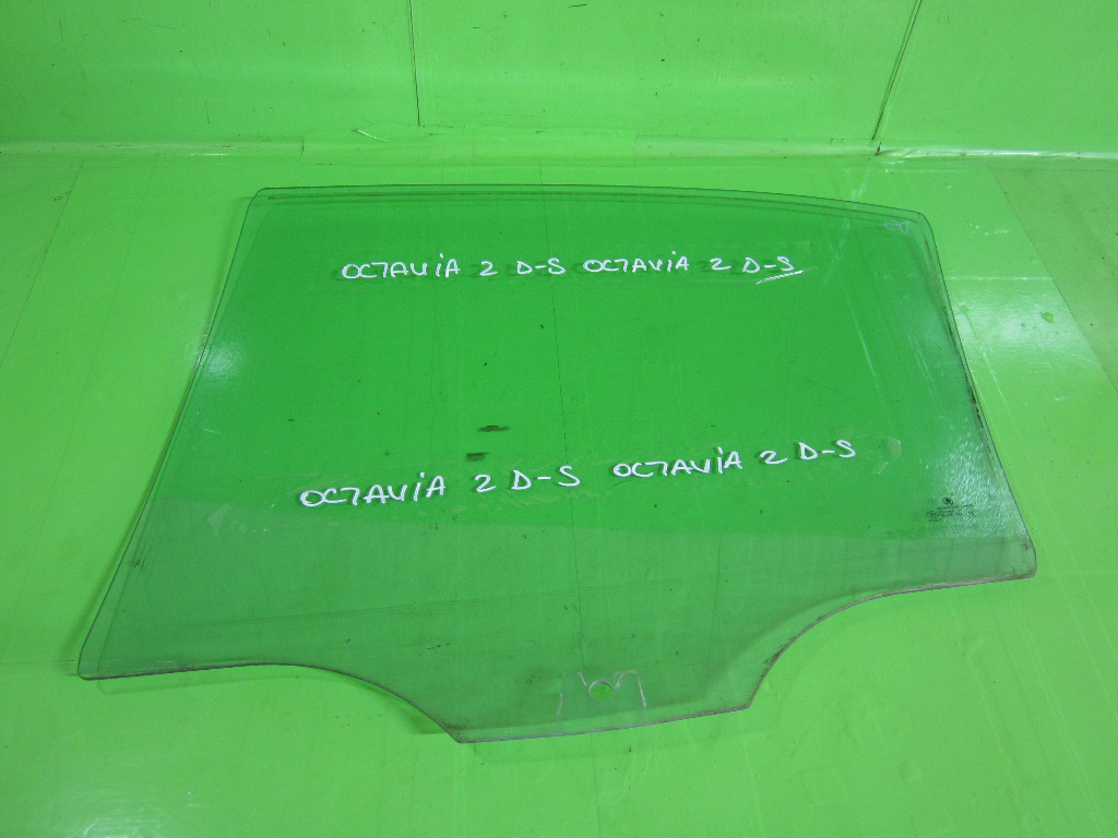 GEAM USA DREAPTA SPATE SKODA OCTAVIA II 