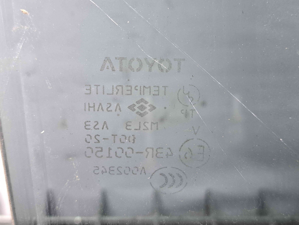 Geam usa dreapta spate Toyota Rav 4 II (CLA2, XA2, ZCA2, ACA2) [Fabr 2000-2006] OEM