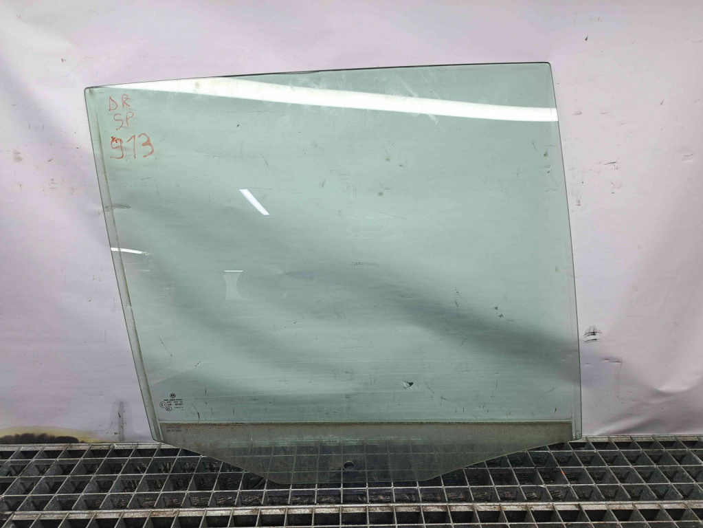 Geam usa dreapta spate Volkswagen Tiguan (5N) [Fabr 2007-2016] OEM