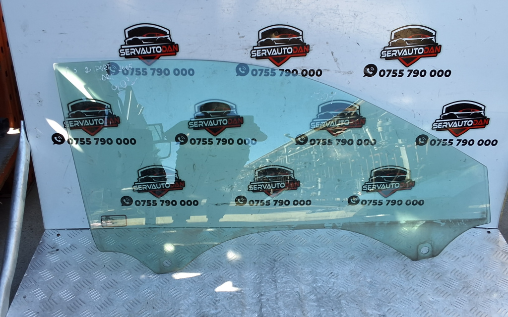 Geam usa fata dreapta Audi A3 (2003-2008) [8P1] 2.0 Motorina 2005, 2 PORTIERE