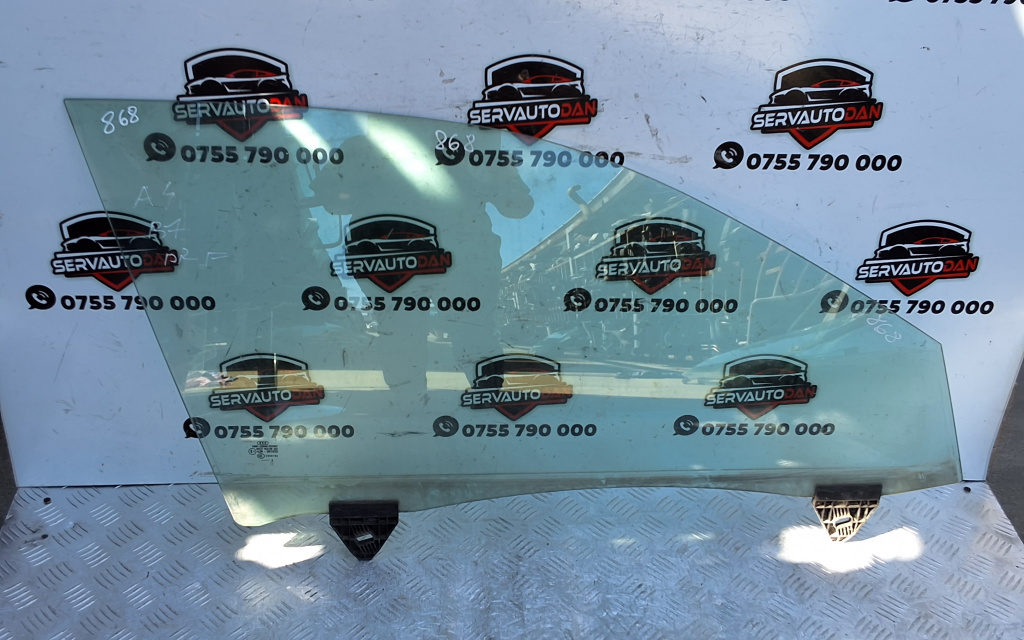 Geam usa fata dreapta Audi A4 (2004-2008