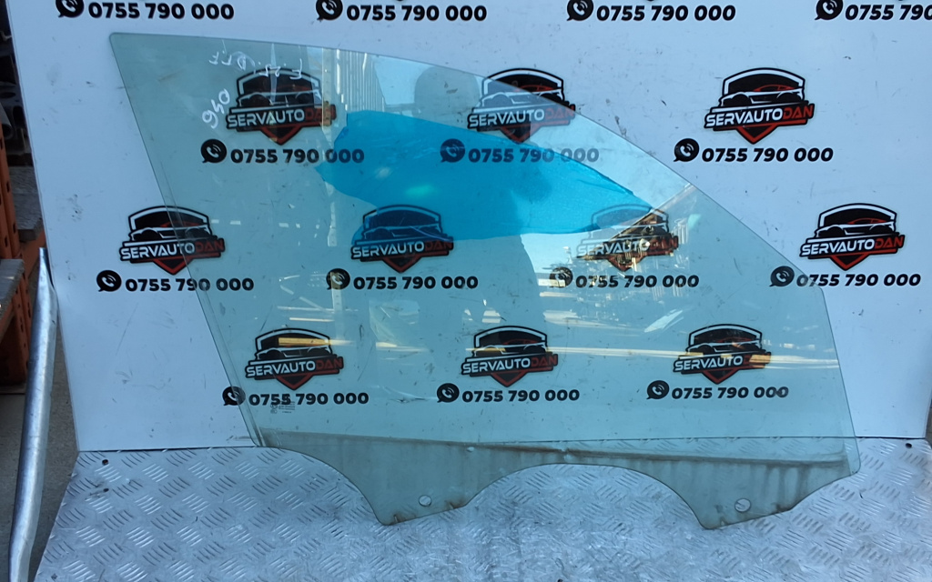 Geam usa fata dreapta BMW X3 (2010-2017) [F25] 2.0 Motorina 2012, -