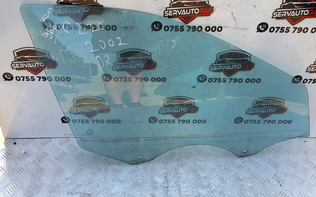 Geam usa fata dreapta Mercedes-Benz C-Class (2001-2007) [W203] 2.2 Motorina 2004, -