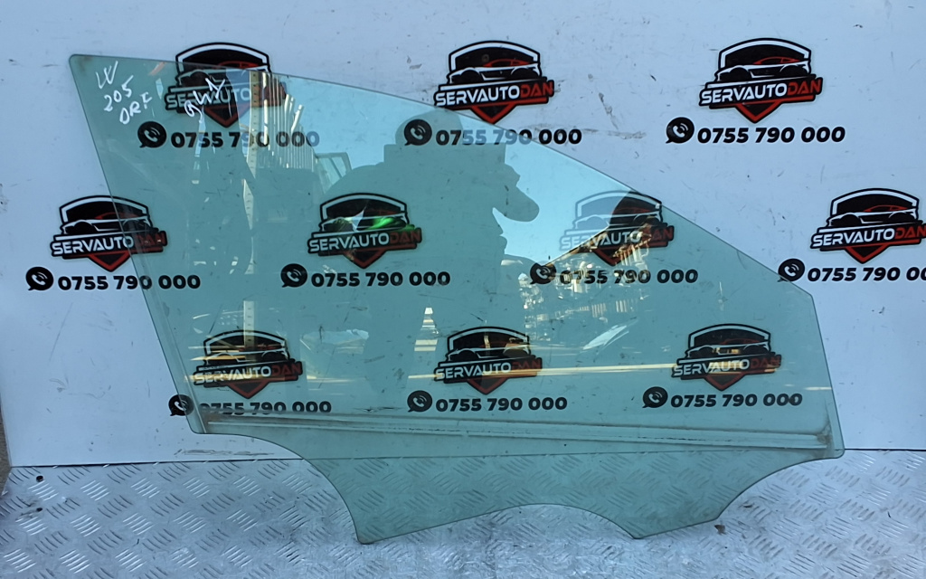 Geam usa fata dreapta Mercedes-Benz C-Class (2014->) [W205] 1.6 Motorina 2014, -