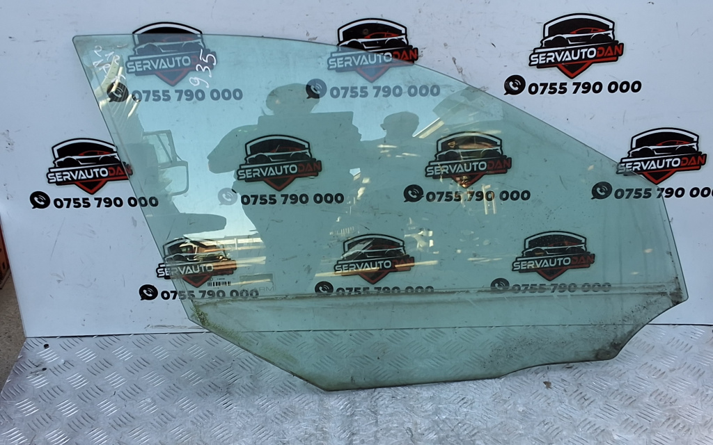 Geam usa fata dreapta Mercedes-Benz E-Class (2009->) [W212] 2.2 Motorina 2012, -