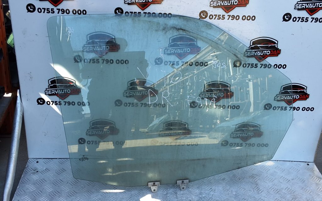 Geam usa fata dreapta Mercedes-Benz Vito (2003-2009) [W639] 2.2 Motorina 2006, -