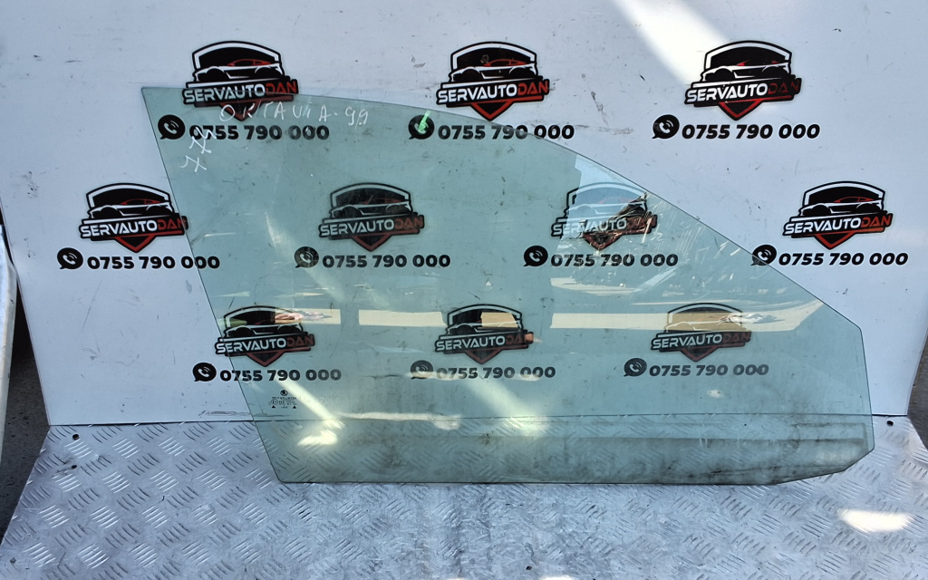 Geam usa fata dreapta Skoda Octavia (1996-2010) 1.9 Motorina 1999, -
