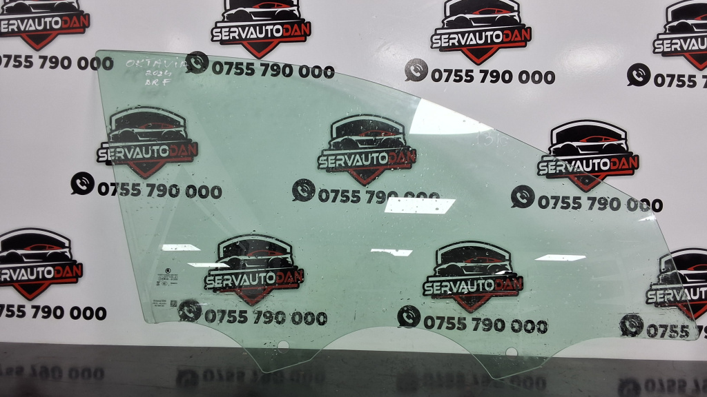 Geam usa fata dreapta Skoda Octavia 4 (2019->) 1.5 Benzina 2024, - / 5E3845202