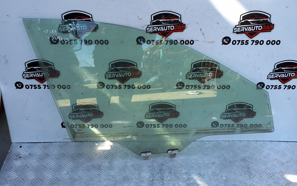 Geam usa fata dreapta Subaru Impreza (2000->) [GD, GG] 2.0 Motorina 2009, -