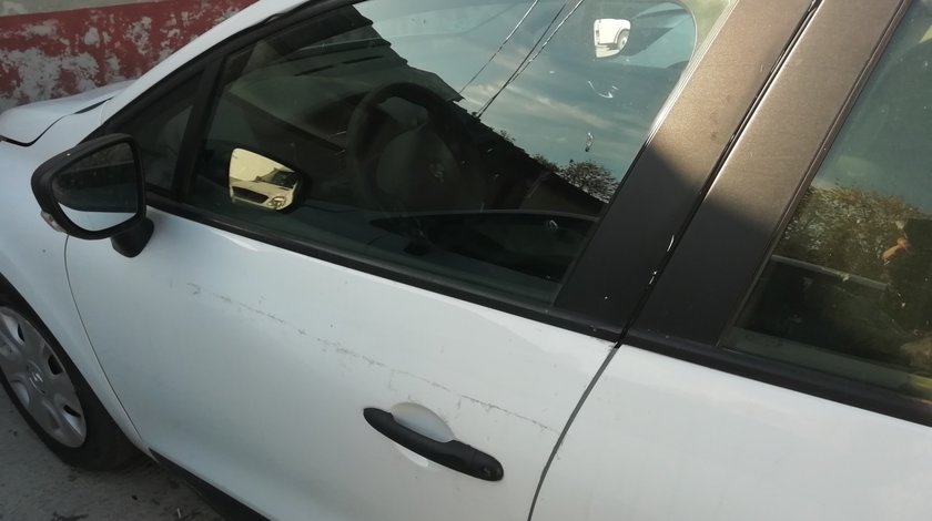 Geam Usa Fata/ Spate Stanga/Dreapta Renault Clio 4 Detalii la telefon !