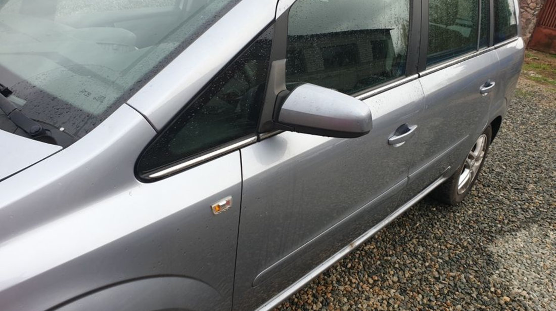 Geam usa portiera lateral fix aripa spate Opel Zafira B