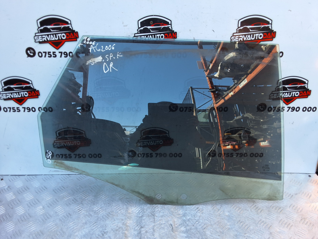 Geam usa spate dreapta Audi A6 (2004-2011) [4F2, C6] 2.0 Motorina 2008, COMBI