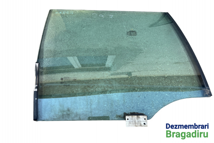 Geam usa spate stanga Opel Omega B [1994 - 1999] wagon 2.5 TD MT (131 hp) (21_ 22_ 23_)