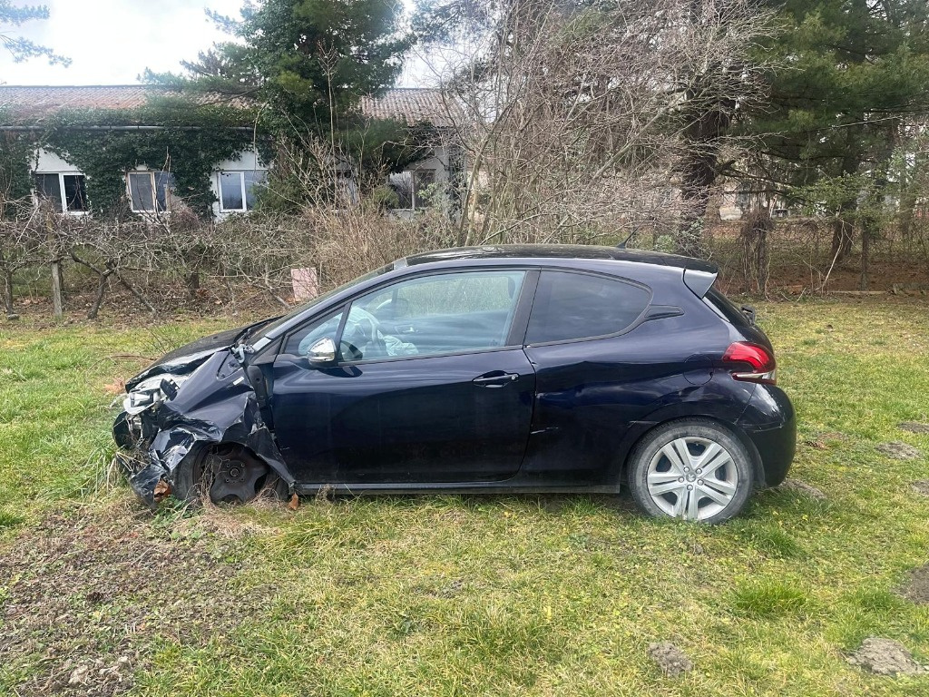 Geam usa stanga fata 9674378980 Peugeot 208 I Coupe