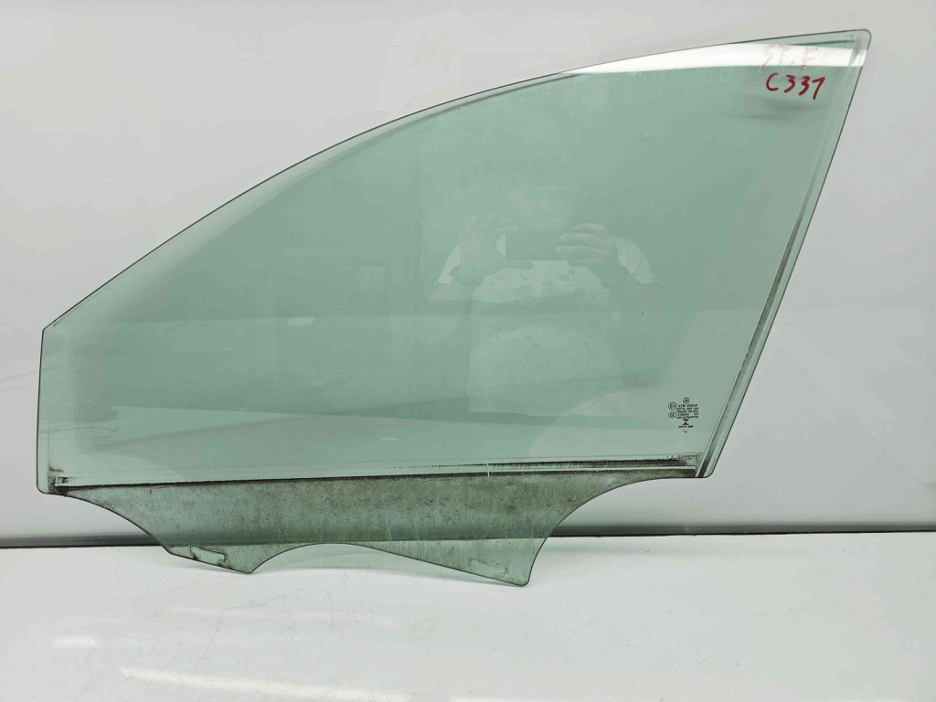 Geam usa stanga fata Mercedes Clasa C (W205) [Fabr 2014-prezent] OEM