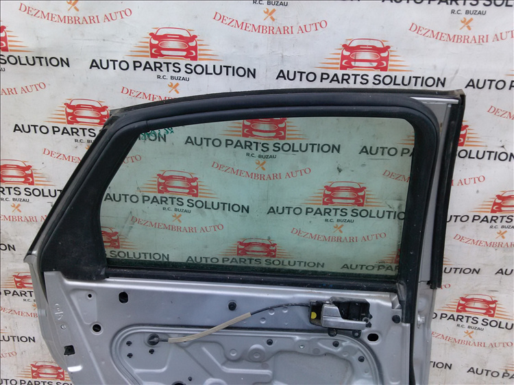 Geam usa stanga spate FORD FOCUS 2 an fabr. 2009