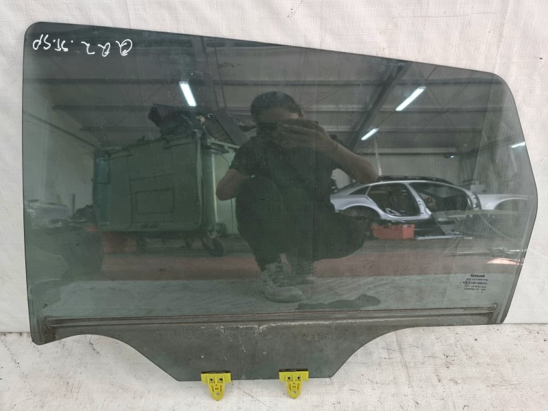 Geam usa stanga spate Nissan Qashqai facelift (2010-2013) [NJ10]