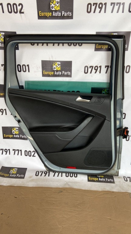 Geam usa stanga spate Vw Passat B6 1.6 TDI cod motor CAY combi an 2010
