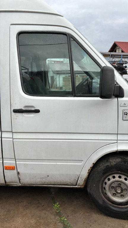 Geam usa Vw LT 35 2.5 TDI cod motor AVR / ANJ transmisie manuala 5+1, punte simpla,an 2004