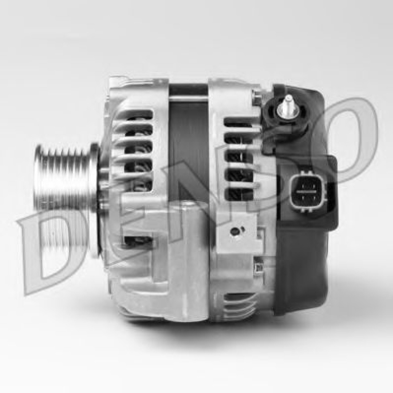 Generator / Alternator TOYOTA AVENSIS combi (ZRT27, ADT27) (2009 - 2016) DENSO DAN938 piesa NOUA