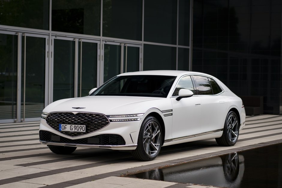 Genesis G90 - Versiunea europeana