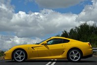 Geneva 2009 dezvaluie noul Ferrari 599 HGTE